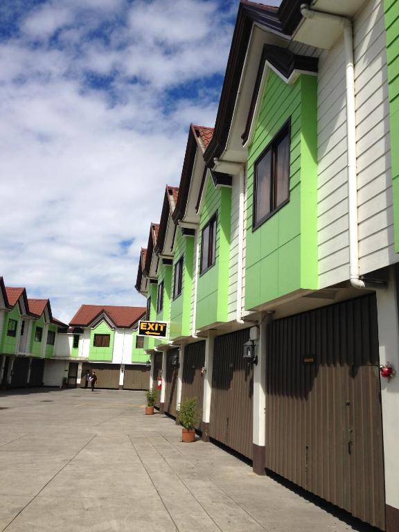 Hollywood Drive-In Hotel Baguio City Buitenkant foto