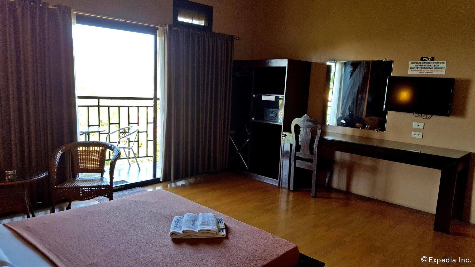 Hollywood Drive-In Hotel Baguio City Buitenkant foto